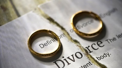 Dear Annie: Is it time to file for divorce?