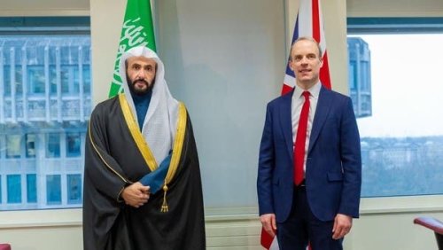 Saudi minister of justice discusses judicial cooperation with British counterpart