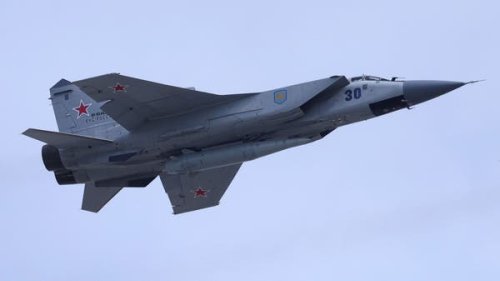 Russian MiG-31 fighter jet escorts two US bombers over Barents Sea