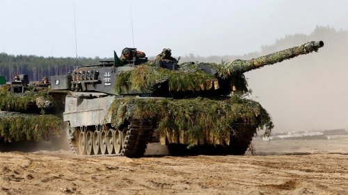 Germany needs more Leopard tanks urgently, says defense minister