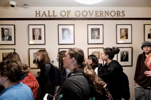 Alaska Legislature will vote Tuesday on school funding veto, with override not expected