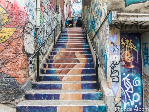 Valparaiso Street Art: Vibrant Expression in Chile
