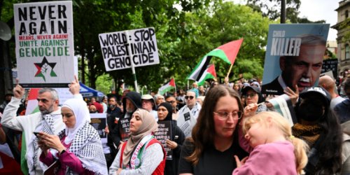 Anti-Israel Demonstrators Force Families of Israelis Killed, Abducted by Hamas to Evacuate Australia Hotel