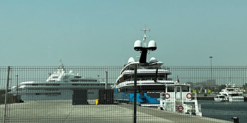 Sanctioned Russian’s Superyacht Docked in Dubai