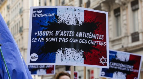 Half of French People Adhere to Over 6 Antisemitic Prejudices, 12% Happy to See Jews Leave Country: Survey