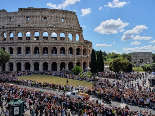 Week in Pictures: From Pope Francis funeral to ‘massive’ blast in Iran