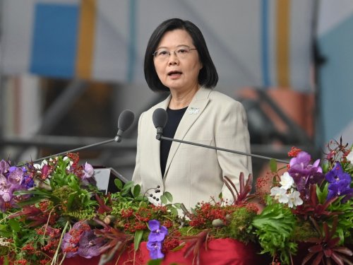 Taiwan president quits as party head after local election losses