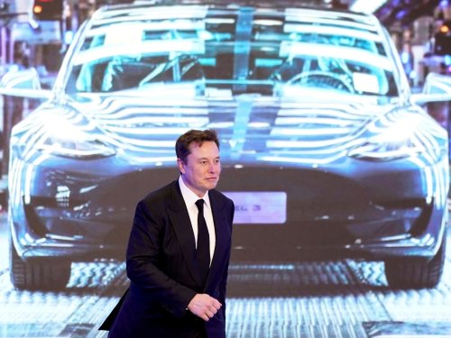 Musk accuses SEC of unlawfully muzzling him