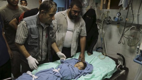 Pregnant Palestinian and child die in Israeli air raid