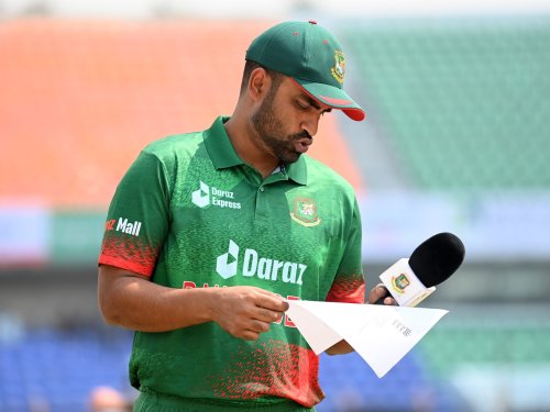 Tamim Iqbal suffers heart attack during DPL cricket match