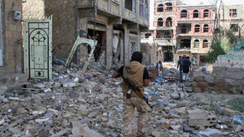 Twelve Yemeni civilians killed in coalition air strike