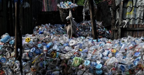 Canada announces ban on single-use plastics in ‘historic step’