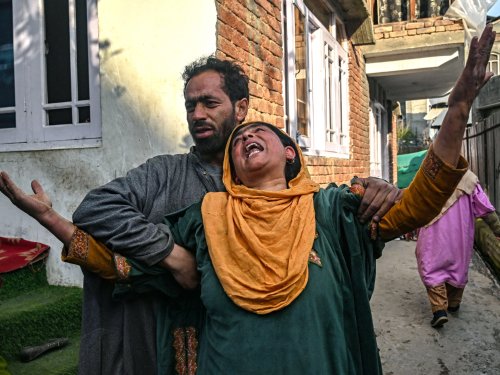 Indian soldiers demolish homes of Pahalgam attack suspects in Kashmir