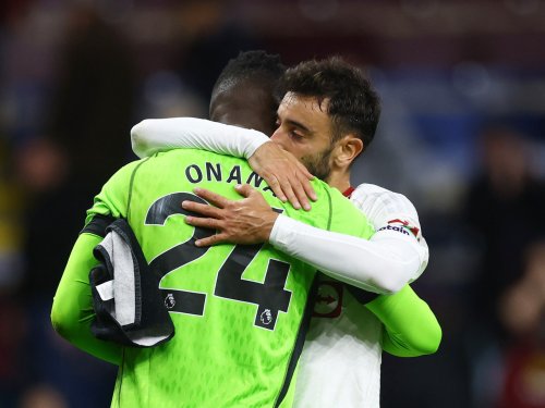 Premier League: Fernandes scores ‘special’ volley in Man United win