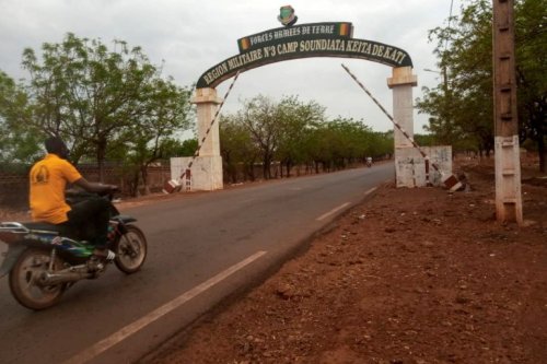 15 soldati e 6 civili uccisi in attacchi in Mali e Burkina Faso, uno rivendicato dal gruppo Katiba Macina  » Guerre nel Mondo