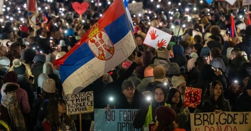 Thousands mark Statehood Day of Serbia with anticorruption protest