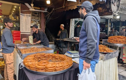 Despite rising prices, Pakistan’s love for sugar remains unshaken