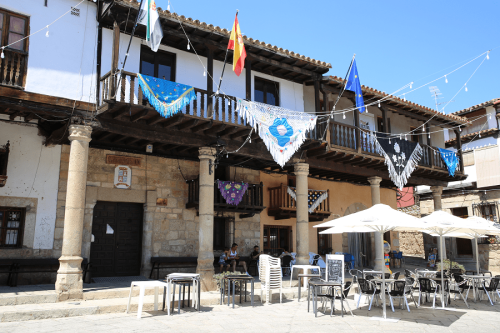 Valverde de la Vera and its attractions * All PYRENEES · France, Spain, Andorra