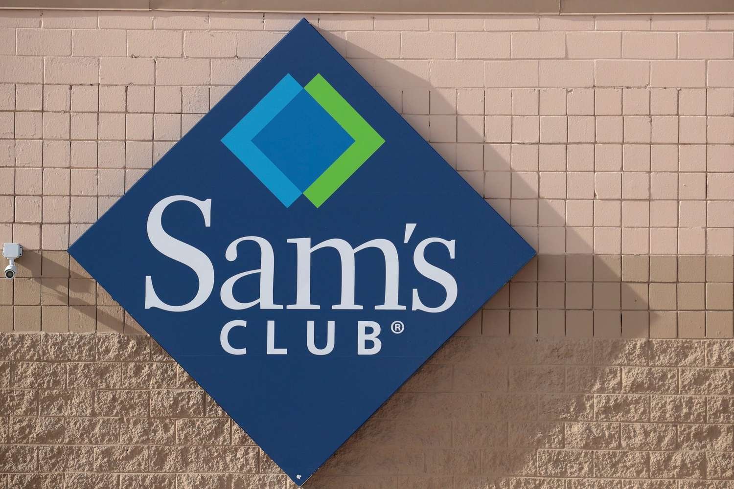 8 Surprising Foods Sam's Club Will Sell You From Behind the Counter
