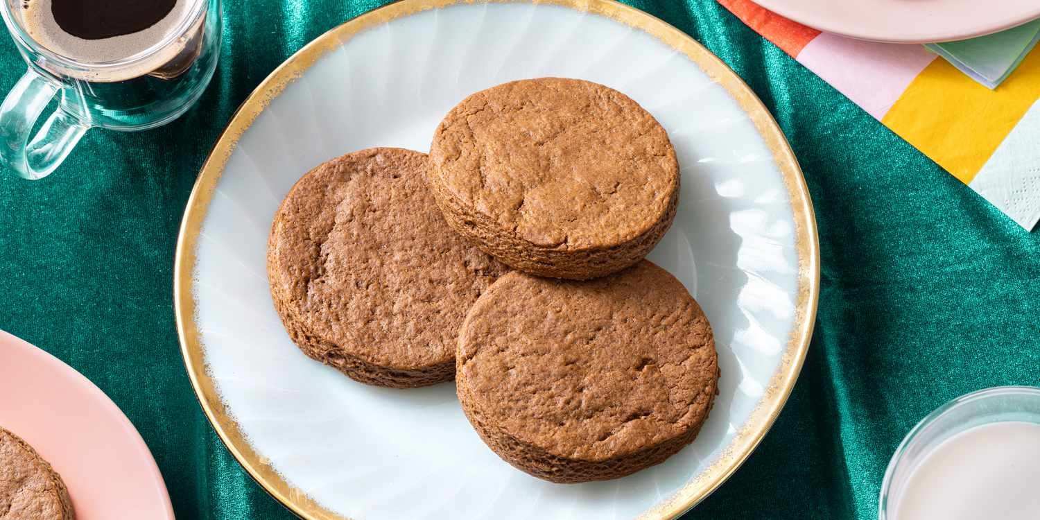 Meet Joe Froggers: The Centuries-Old Cookie Recipe You Need to Try