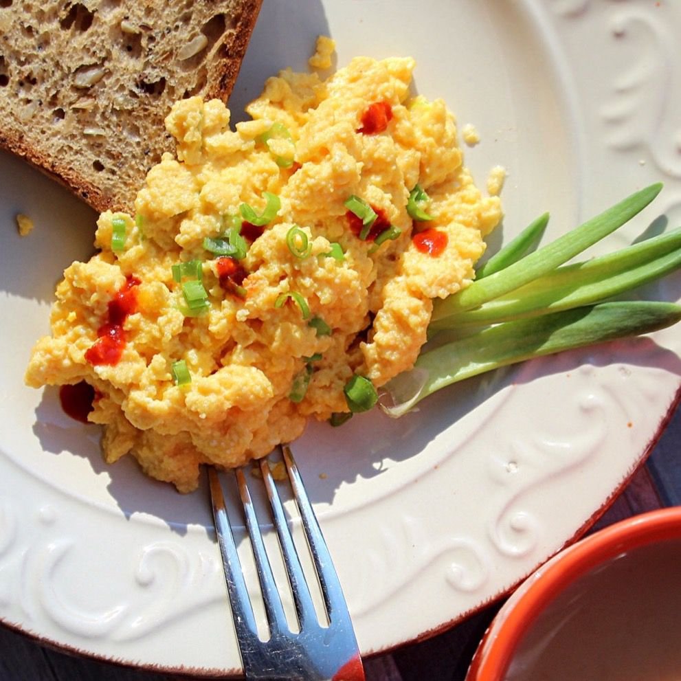 How to Make Scrambled Eggs, Step by Step