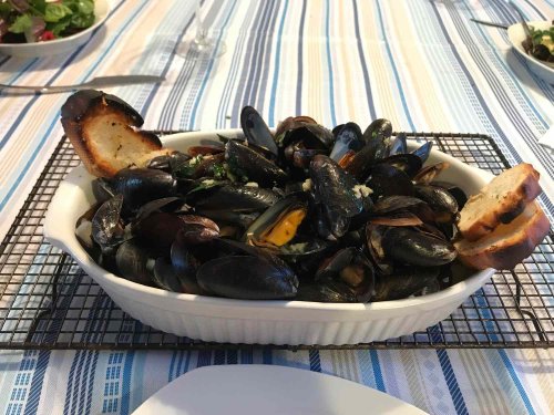 Wicked Good Mussels