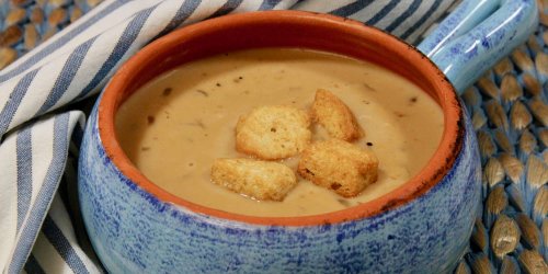 The Outback Steakhouse Copycat Soup That's Even Better Than a Bloomin' Onion
