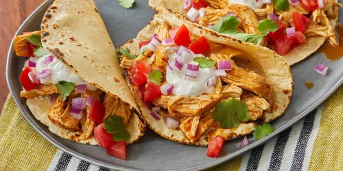 These 3-Ingredient Slow Cooker Chicken Tacos Are a Busy Weeknight Life Saver
