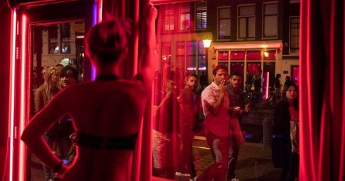 Go Inside The World’s Red-Light Districts In 35 Striking Photos