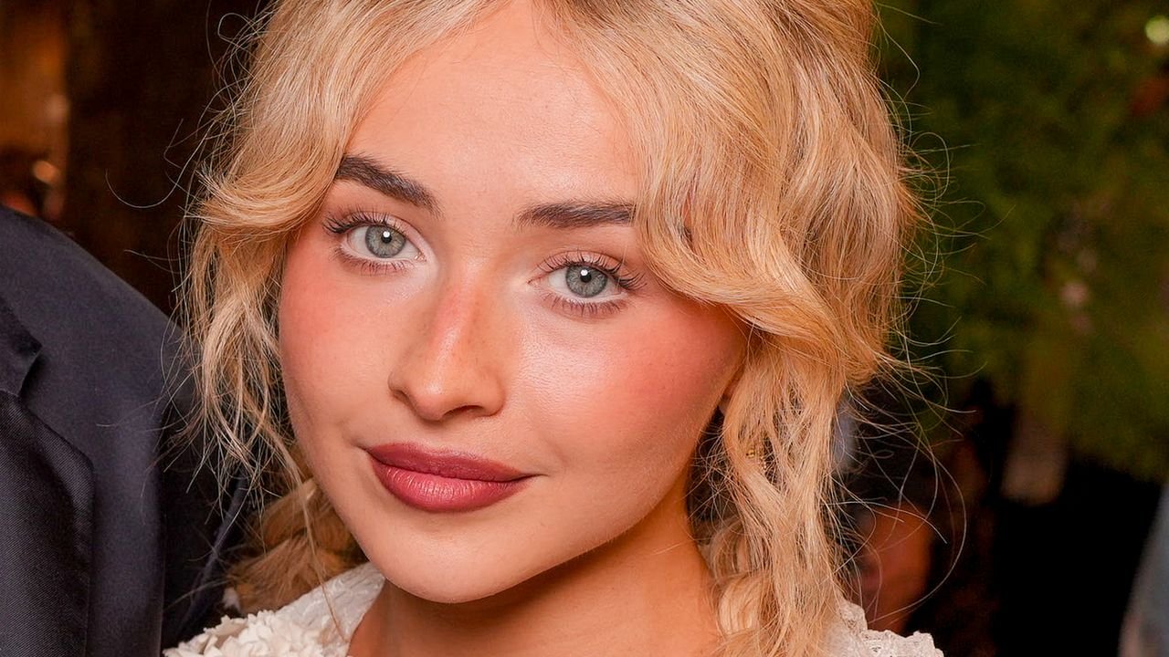 Sabrina Carpenter Showed Up for Paris Couture Week in Braided Pigtails