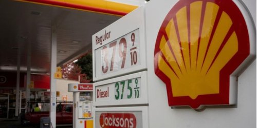 Shell consultant resigns & blasts oil giant for 'operating beyond the design limits of our planetary systems'