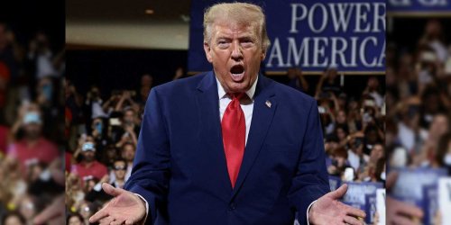 Trump begs Dallas crowd not to use bathroom in humiliating day 2 speech