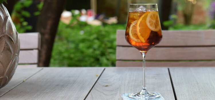 An easy recipe for the Venetian Spritz made with Cynar!