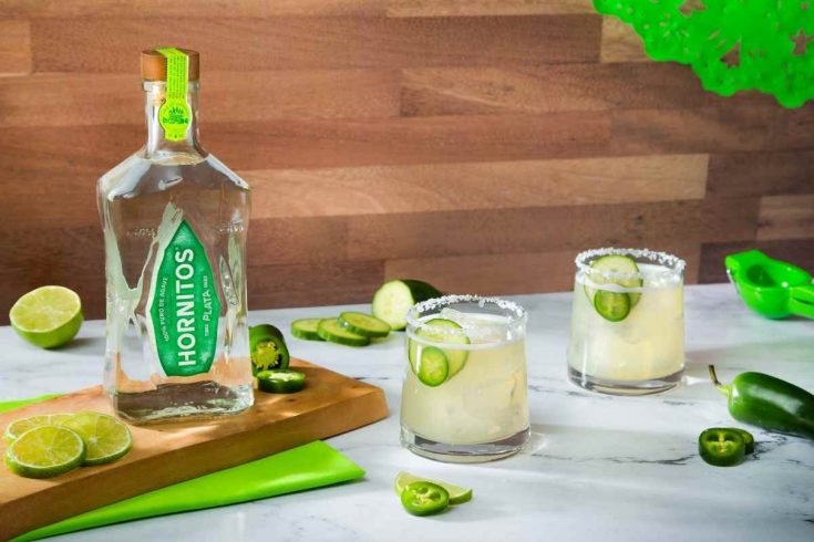 How to Make the Hornitos Spicy Cucumber Margarita