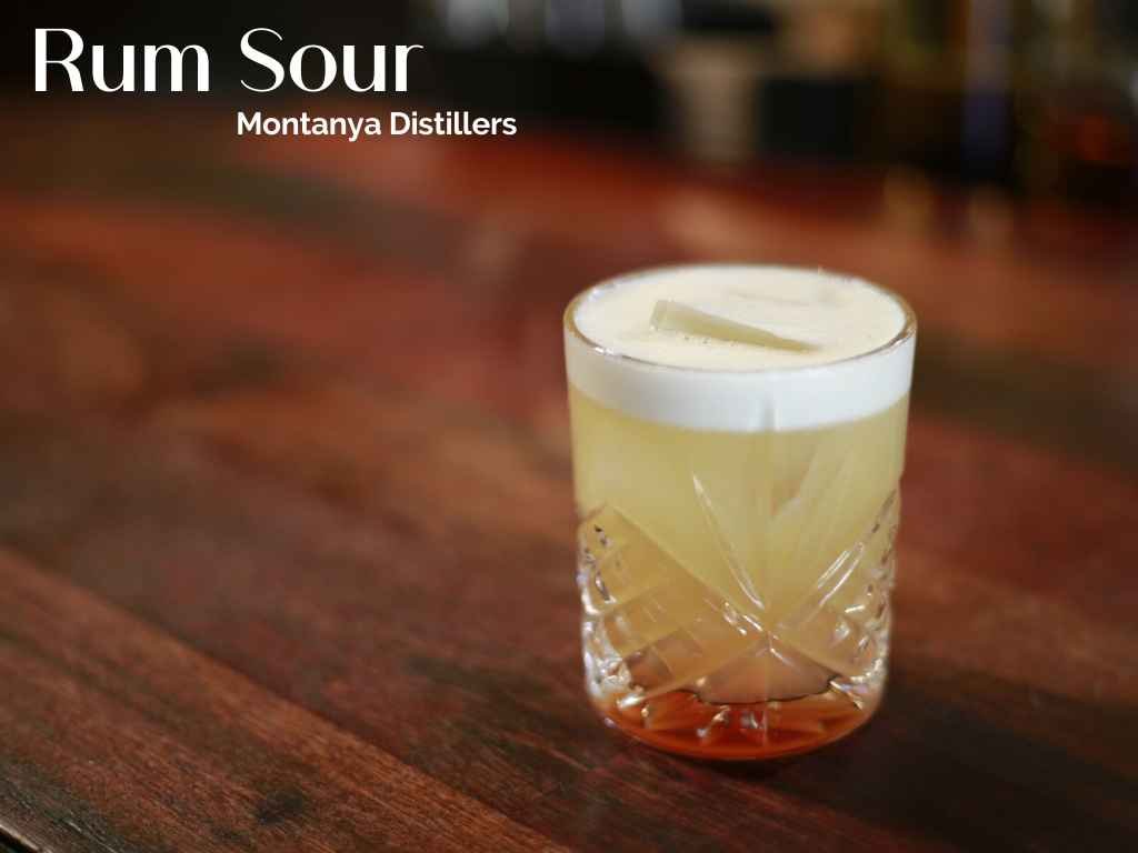 An easy cocktail recipe for the classic Rum Sour.