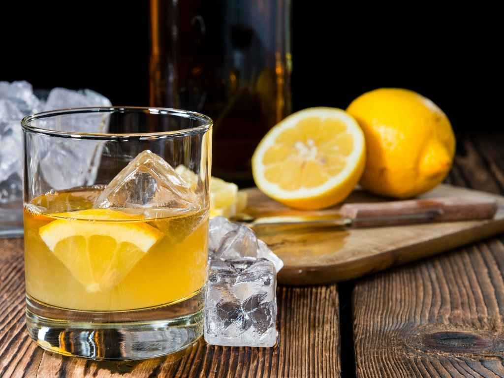 How to make Seagram’s Seven and Seven – Cocktail Recipe