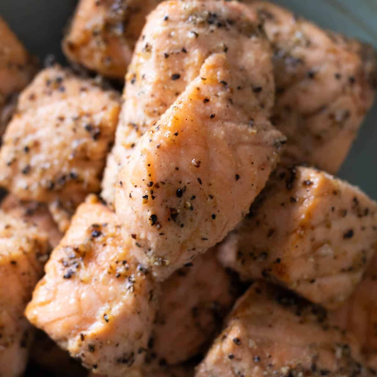 Air Fryer Salmon Bites