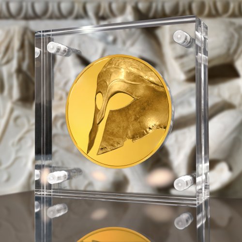 British Museum Greek Helmet Gold 1-kilo Proof | Rosland Capital