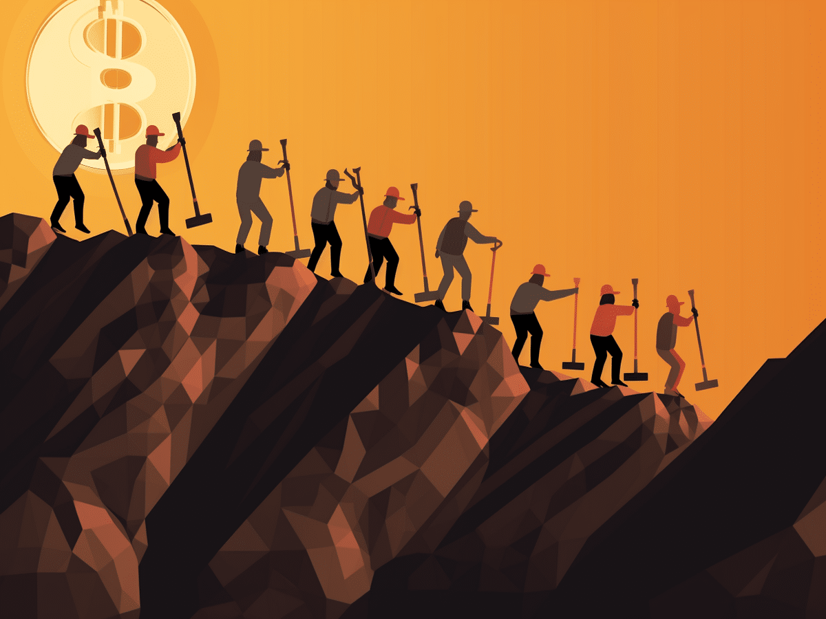 Bitcoin miners sell their assets: What kind of sign is this?