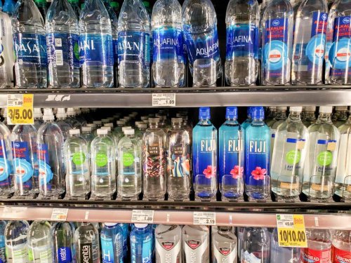 New study finds nanoplastics in water from three common bottled H2O brands