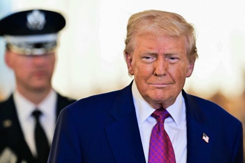 Trump to keep 30% China tariffs through late 2025, analysts say