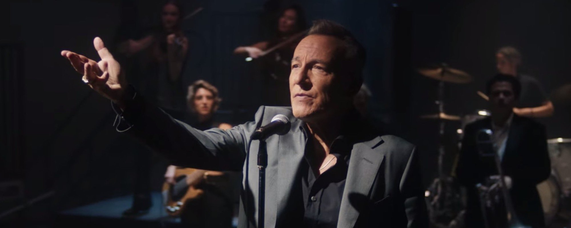 Bruce Springsteen Shares His Rendition of the 1985 Commodores Classic “Nightshift”