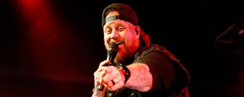 Jelly Roll Raps Eminem’s “Lose Yourself” to Detroit Crowd—and What Happened Next Left Fans Shocked