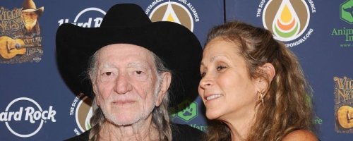 “Don’t Do That”: Wife of Willie Nelson Blasts Media Outlet for Inaccurate Information
