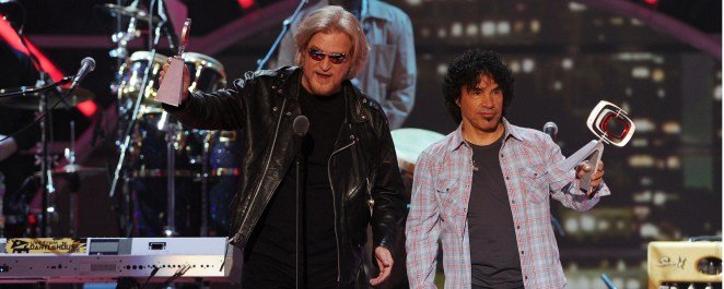 There are finally some details about the Hall & Oates legal battle