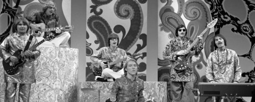 The Story and Meaning Behind “Incense and Peppermints,” the Psychedelic Masterpiece by Strawberry Alarm Clock