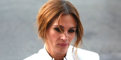 One Photo Where Julia Roberts Was Criticized for Looking ‘Terrible’ & Unrecognizable — 5 Stars Blasted for Their Natural Looks