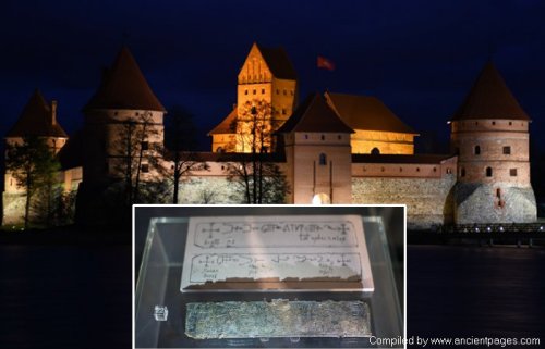Mysterious Tablet With Unknown Script Found In Vilnius Castle Puzzles Scientists - Ancient Pages