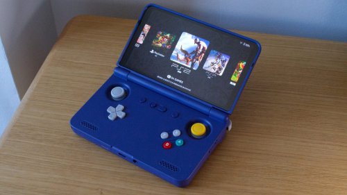 The Retroid Pocket Flip 2 is so close to being my ultimate Android gaming handheld