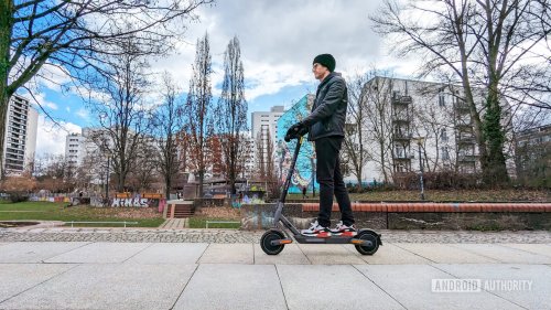 This electric scooter broke me